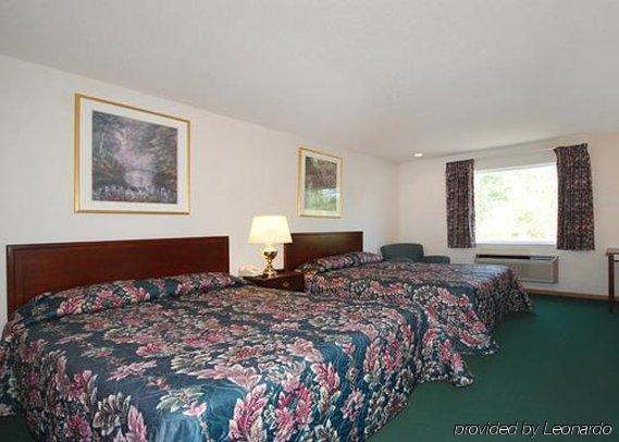 Americas Best Value Inn Knob Noster Quarto foto